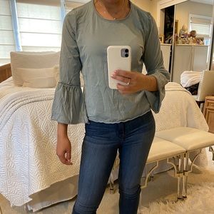 Green bell sleeve top!